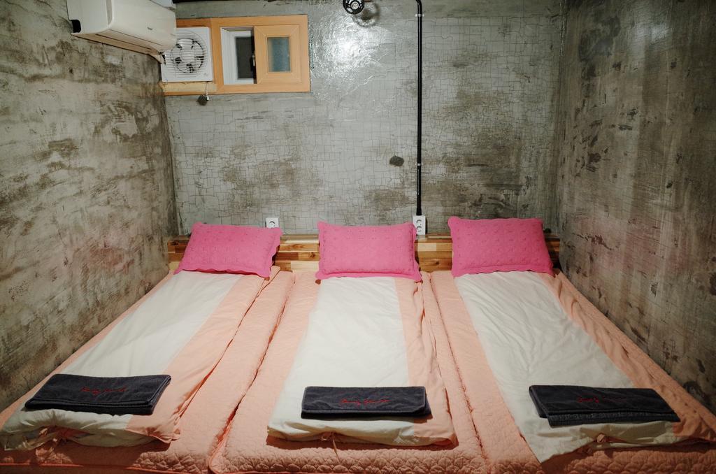 A Pousada Bong Backpackers Seul Exterior foto