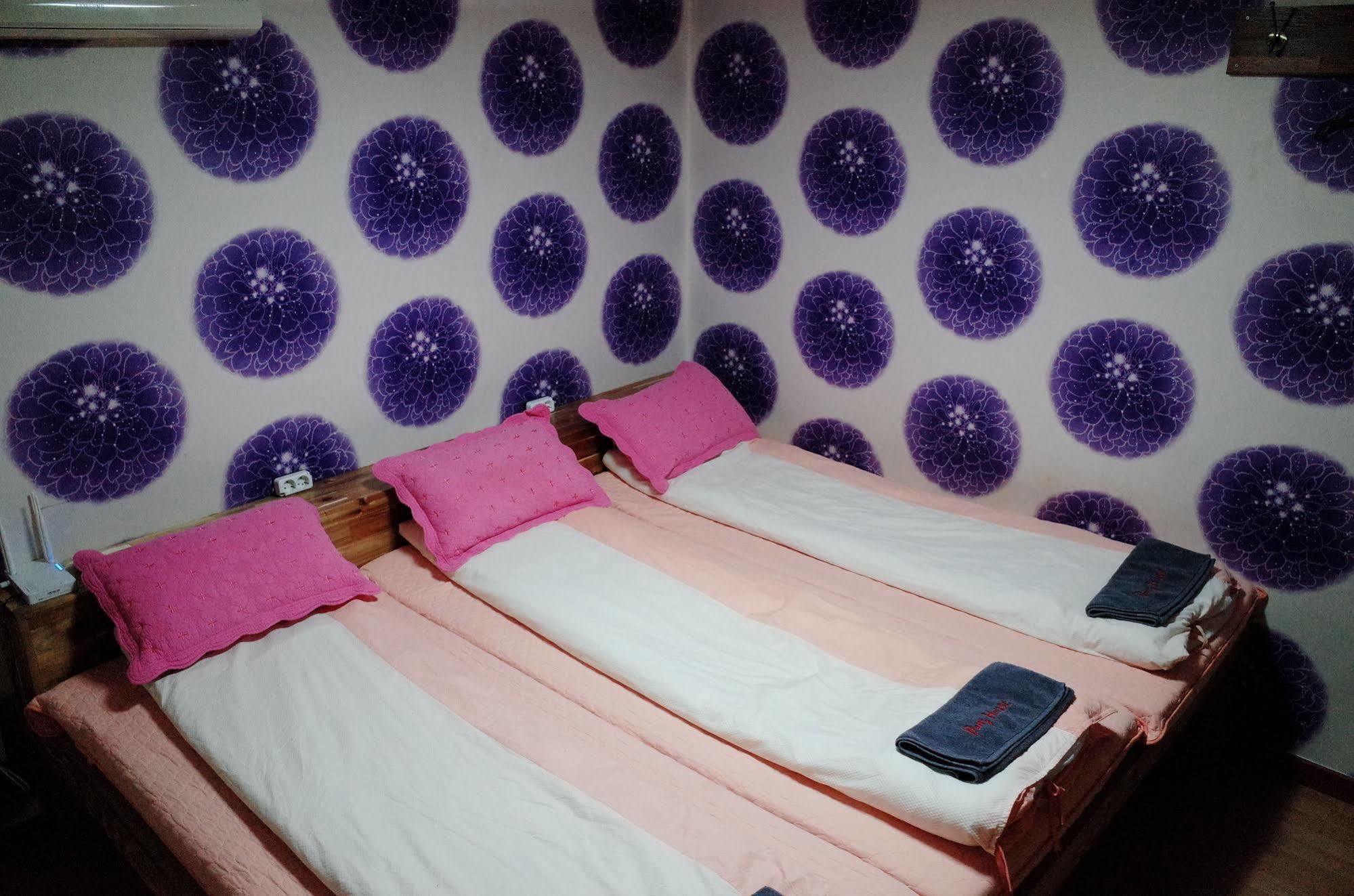 A Pousada Bong Backpackers Seul Exterior foto